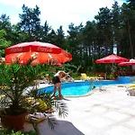 Valena Hotel 2*